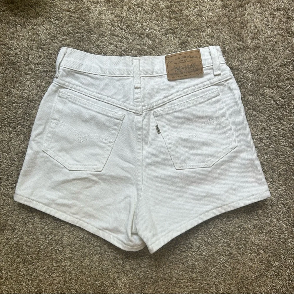 High-Waist White Denim Women’s Shorts - Picture 3 of 13